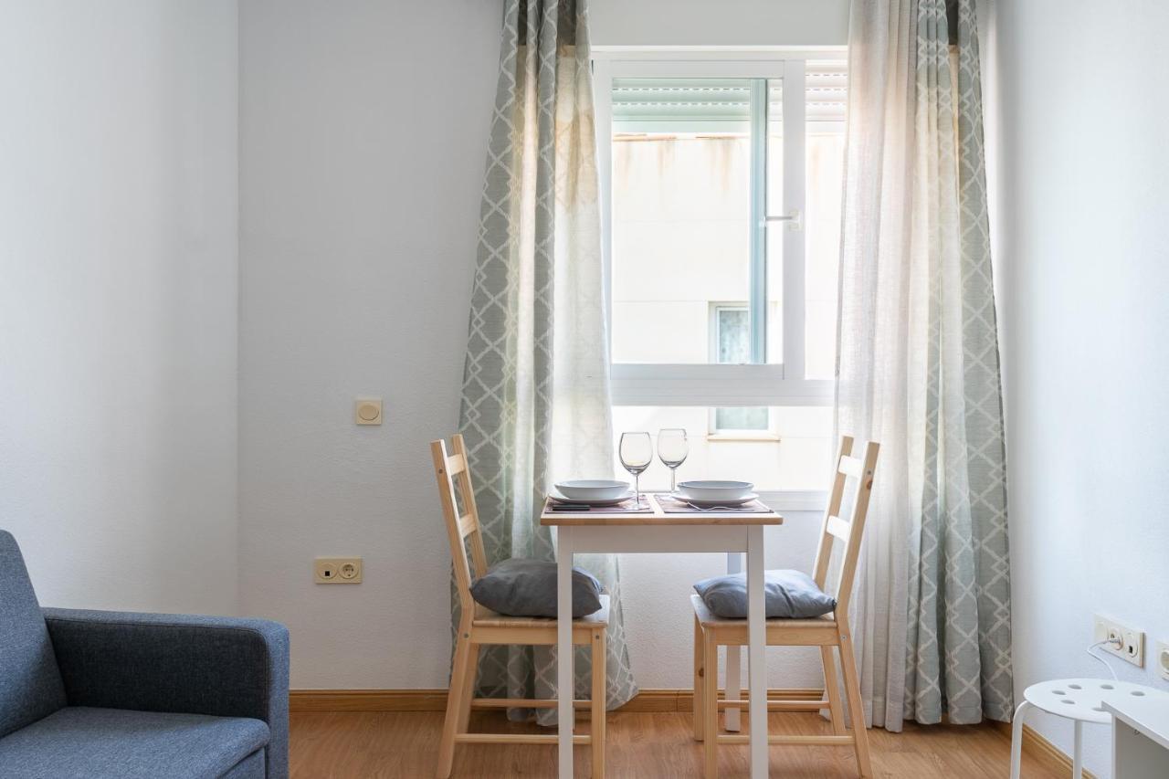 Apartamento Velero ネルハ エクステリア 写真