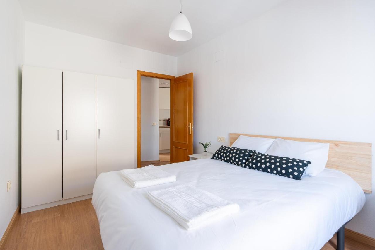 Apartamento Velero ネルハ エクステリア 写真